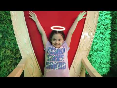 زوار حديقة الحيوان المغلقة مستمتعين بمشاهدة ألطف الحيوانات عن قرب 😍❤️