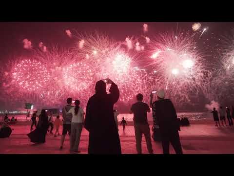 الألعاب النارية تضيء سماء أبوظبي | زوروا أبوظبي