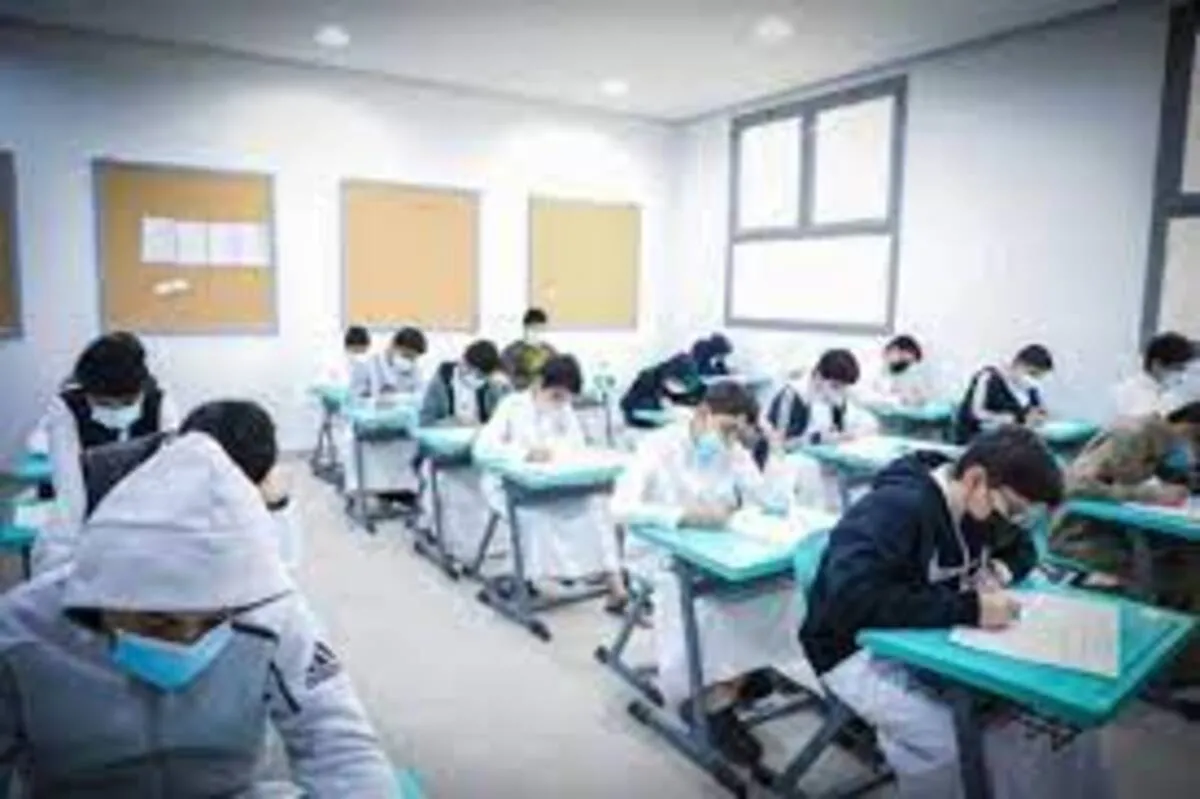 الطلاب يواصلون أداء الاختبارات التحريرية فى رابع أيام الاختبارات لنهاية الفصل الثاني ؟