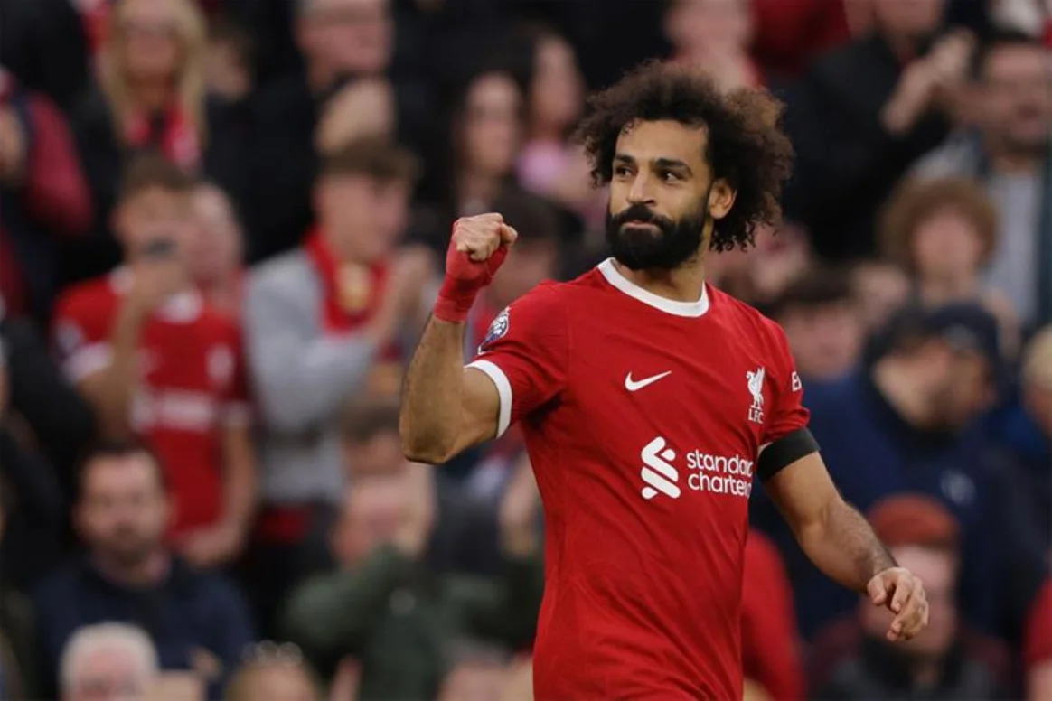 بسبب غير متوقع .. سياسي يطالب بتحويل 20% من راتب محمد صلاح إلى مصر