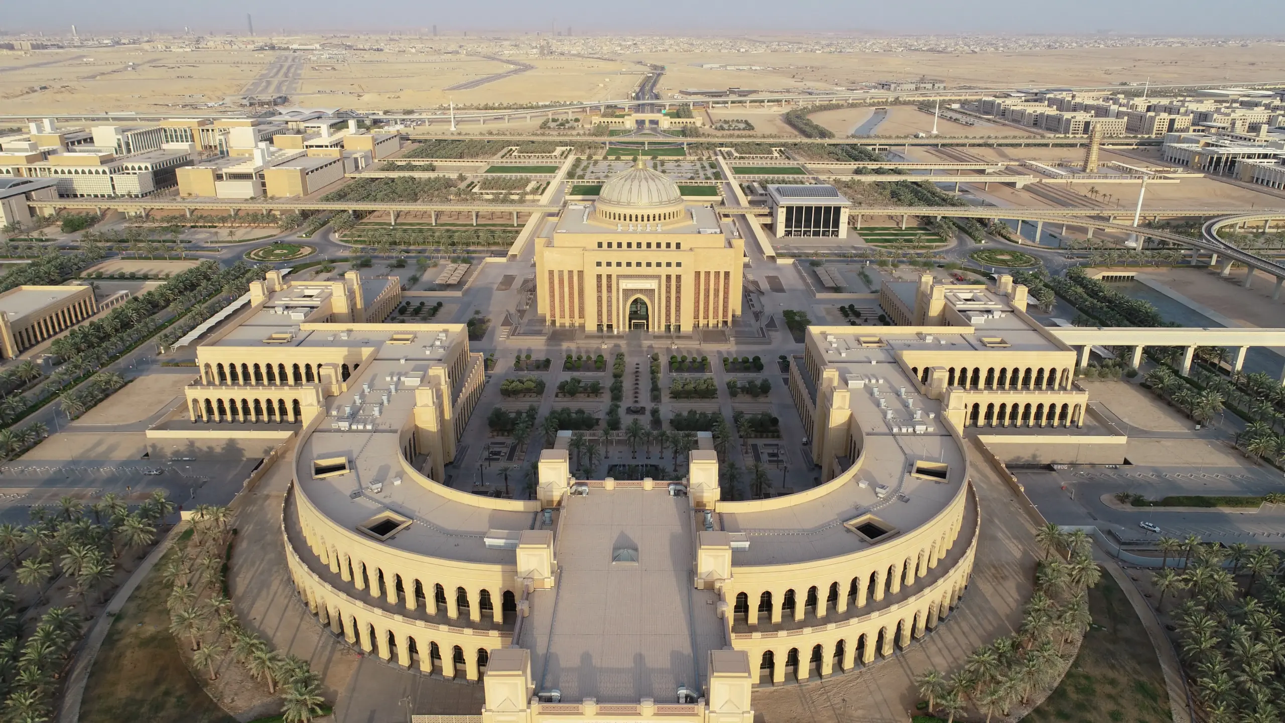 “جامعة الأميرة نورة” تعلن فتح باب التسجيل في برنامج رخصة العمل التطوعي