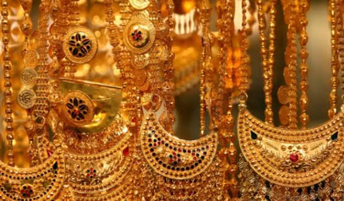 سعر عيار ذهب 21 في السعودية يشهد حالة من الاستقرار بعد ارتفاع الفائدة مؤخرا