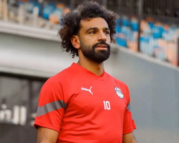 اللاعب محمد صلاح.. السيرة الذاتية وتفاصيل بداية مسيرته الكرويةو الجوائز التي حصل عليها