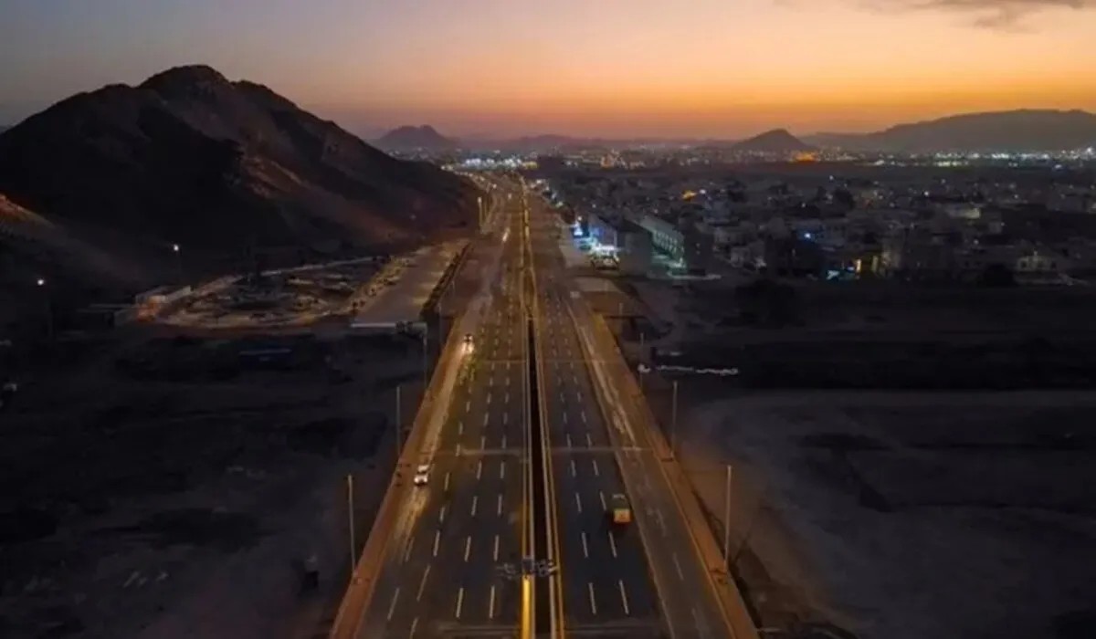 عاجل .. افتتاح مشروع توسعة جسر طريق عمر بن الخطاب مع وادي العزيزية بالمدينة المنورة 2024