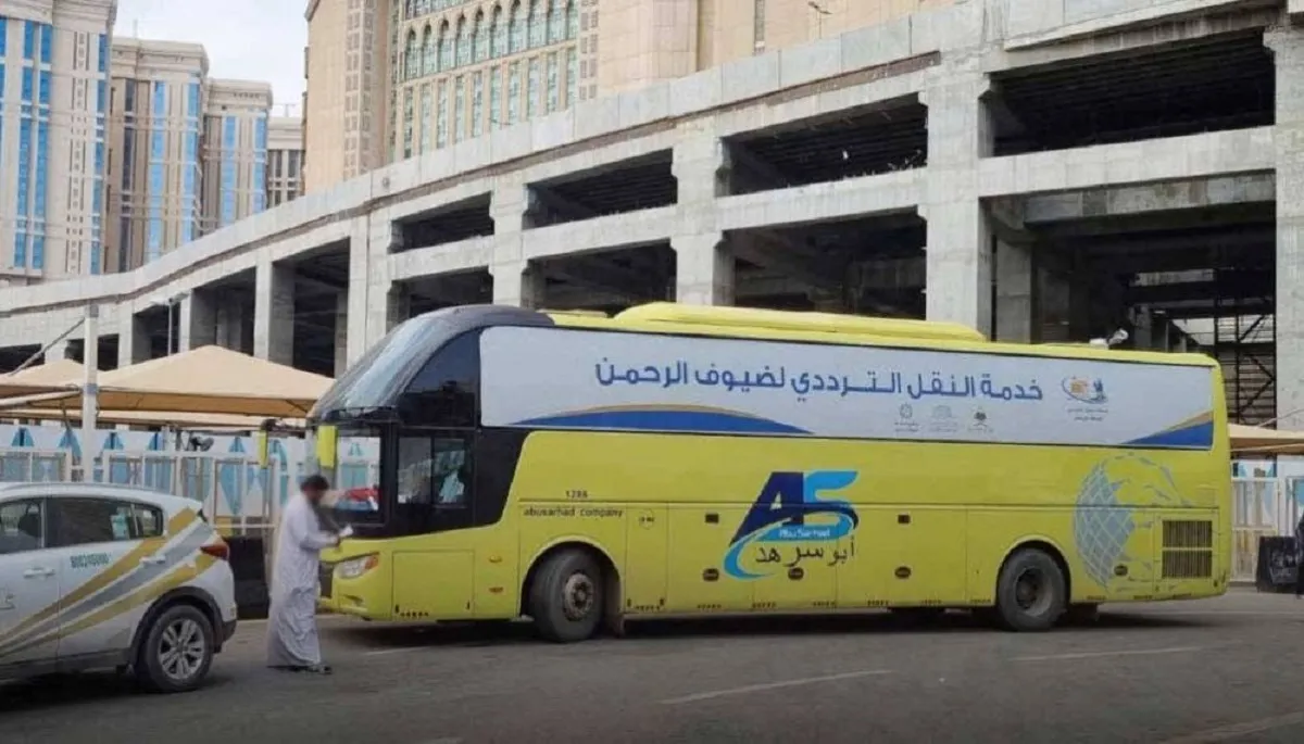 لخدمة ضيوف الرحمن .. حافلات ترددية من مطار الملك عبد العزيز إلى مكة بأسعار رمزية