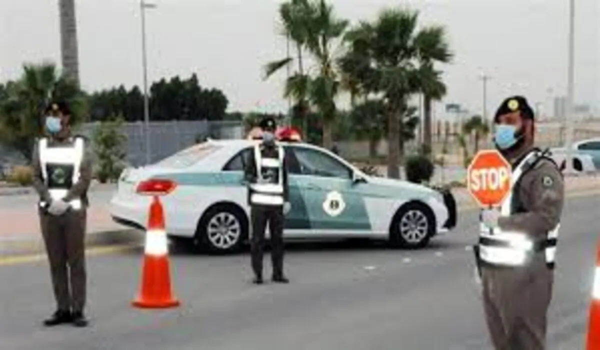 “عاجل” .. تحذير المرور لقائدي المركبات بشأن ترك الطفل بمفرده داخل السيارة