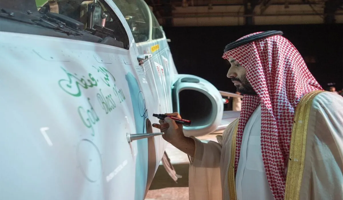 عاجل ورسميًا .. وزارة الدفاع السعودية تطلق طائرة هوك تي ١٦٥ التي تم تجميعها وتصنيع أجزاء منها في المملكة