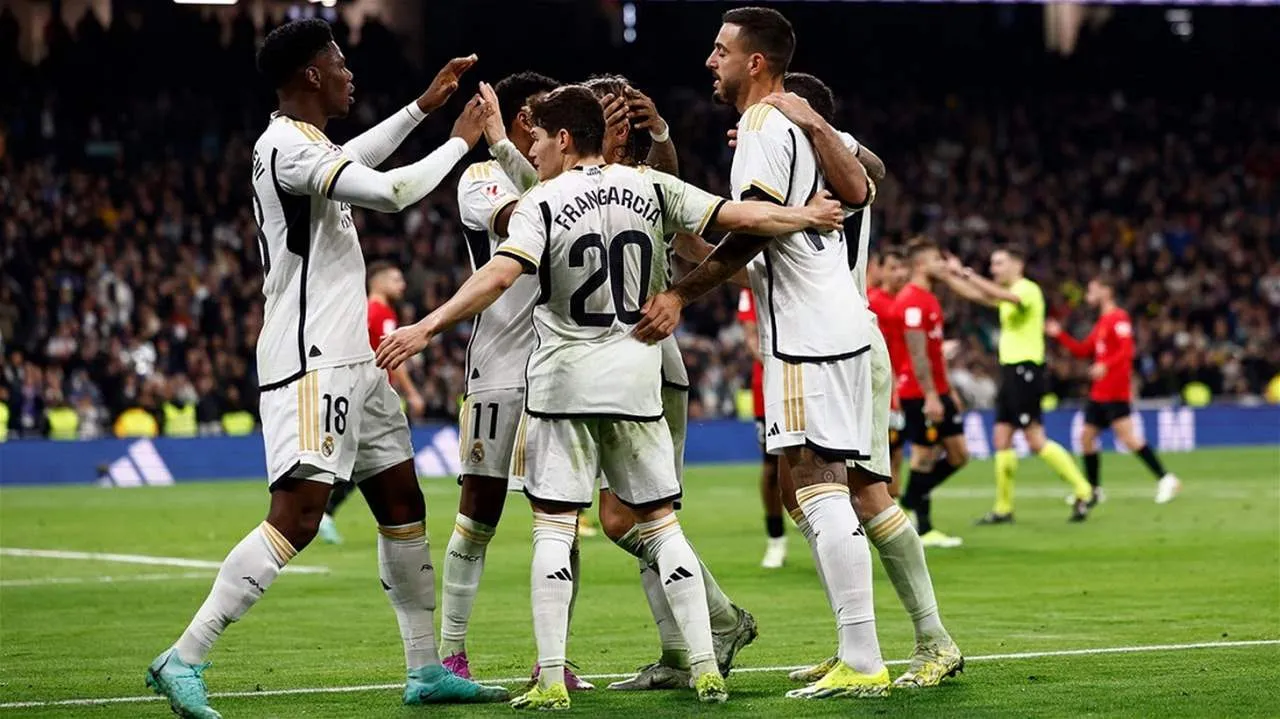أنشيلوتي يعلن قائمة ريال مدريد الرسمية المشاركة في السوبر الإسباني بالسعودية