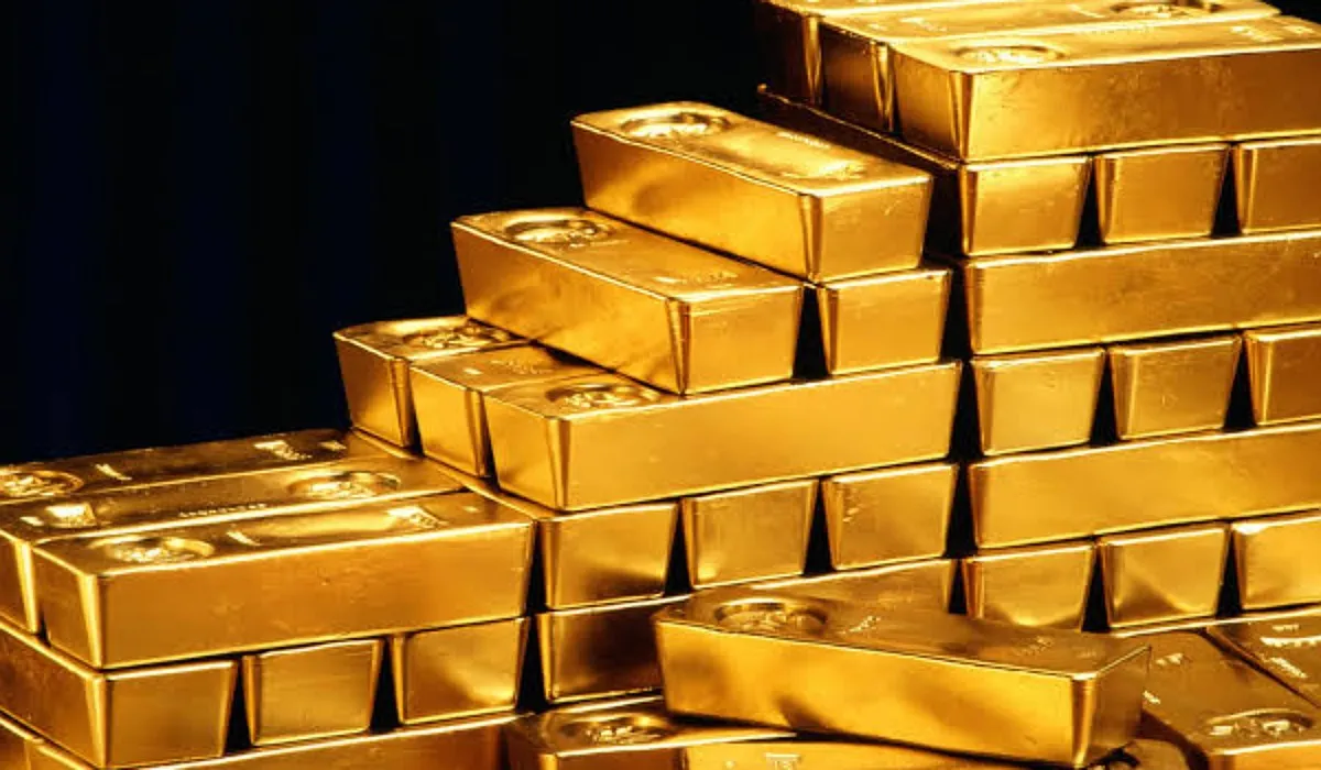 كم يبلغ سعر الذهب عيار 21 في السعودية اليوم الجمعة بعد استقراره منذ بداية 2024؟