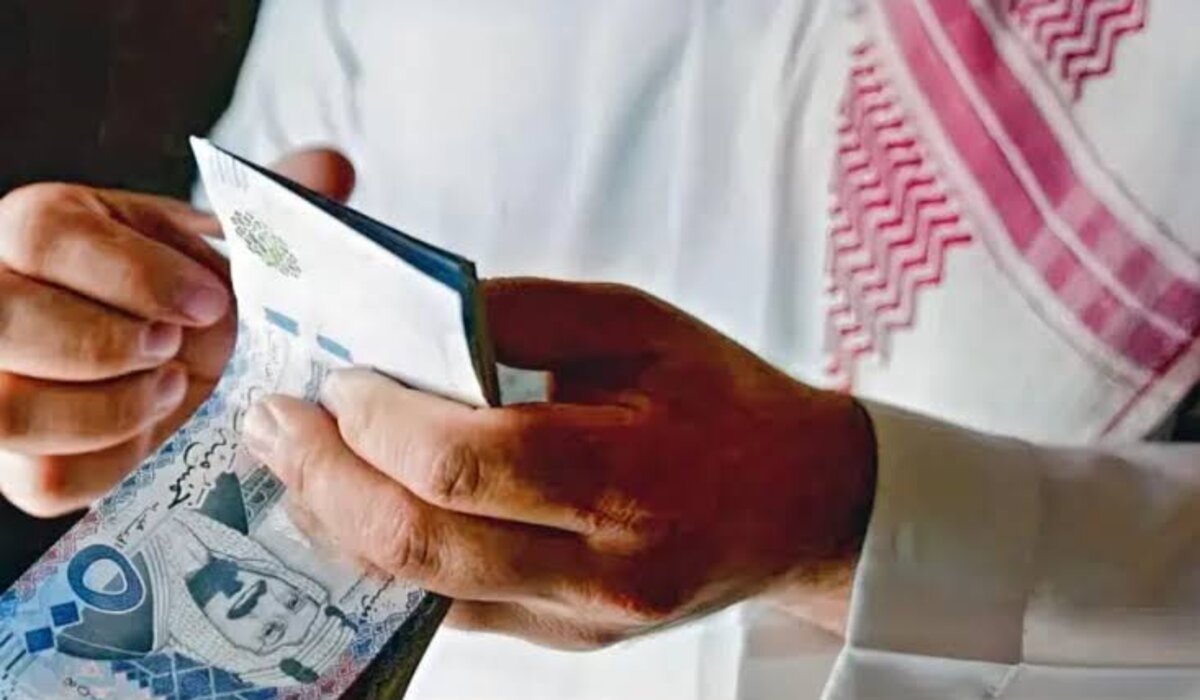 وزارة المالية السعودية توضح موعد إيداع راتب فبراير للموظفين الحكوميين