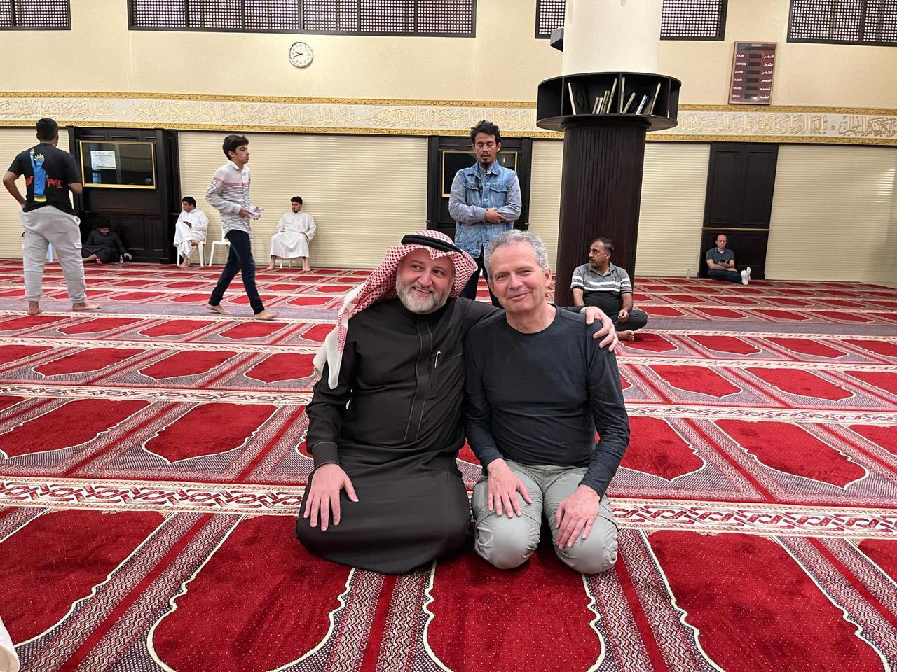 البروفيسور هنري دخل الاسلام .. عالم الخلايا الجذعية يعلن اتجاهه لأداء العمرة