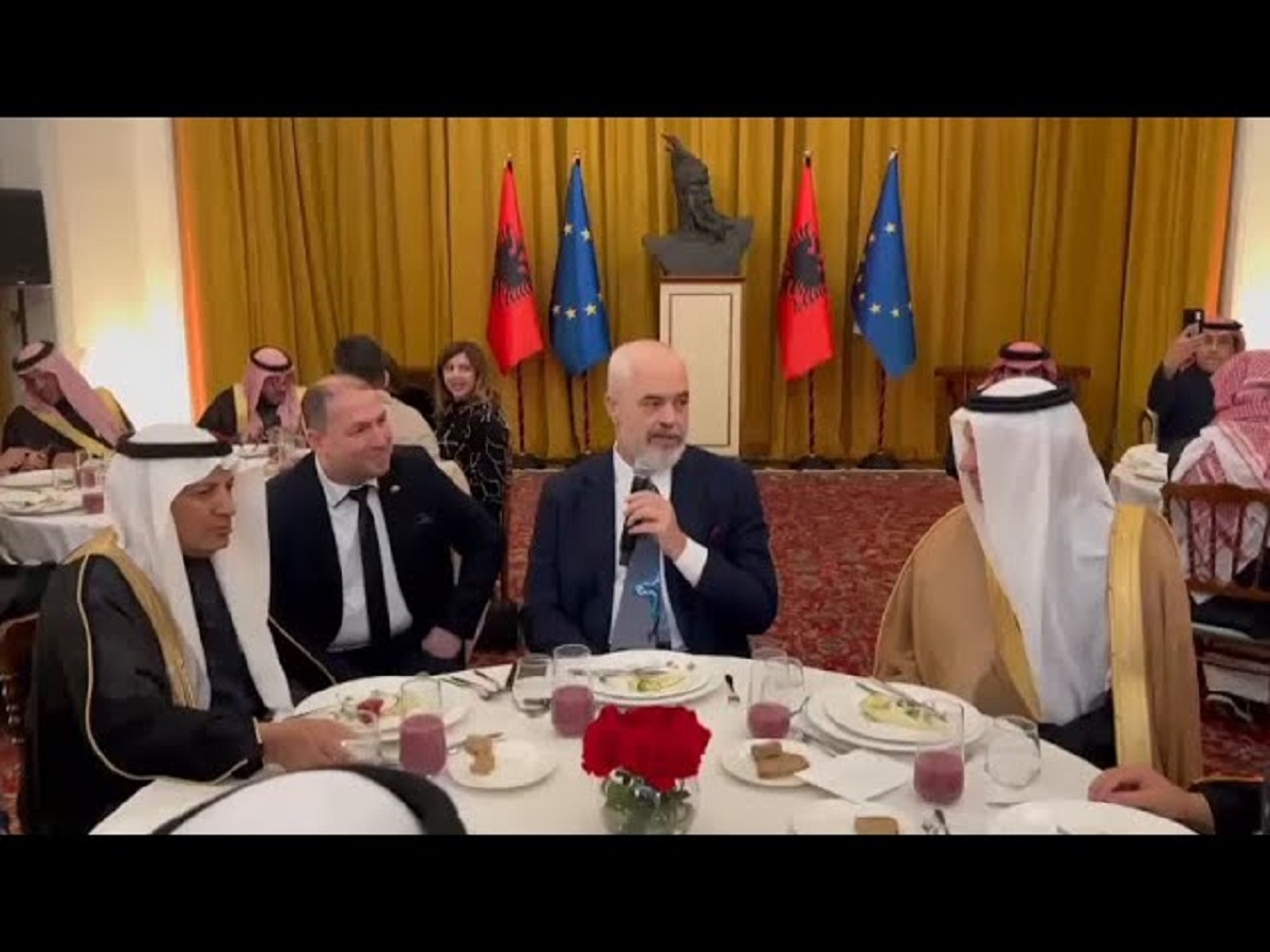 رئيس وزراء ألبانيا يتيح للمواطنين السعوديين دخول ألبانيا دون الحاجة إلى تأشيرة