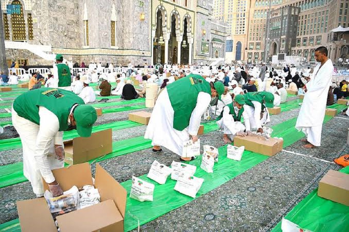 شؤون الحرمين تطلق منصة التصريحات لإفطار الصائمين في الحرم