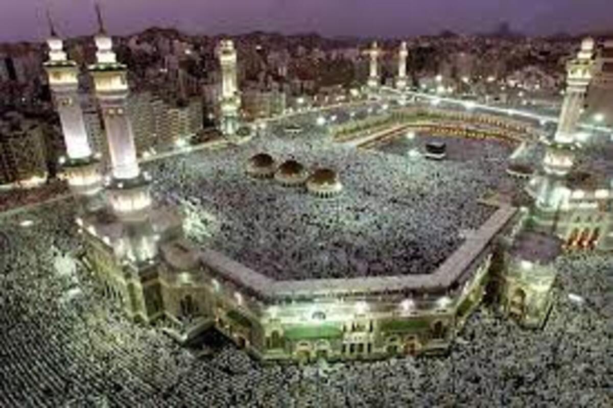جدول أئمة الحرم المكي لصلاة التراويح اليوم 18 رمضان