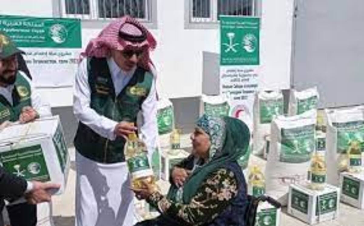 مشروع توزيع السلة الغذائية الرمضانية من مركز الملك سلمان للإغاثة