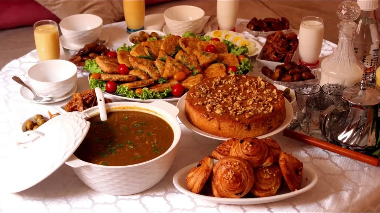 مواعيد الإفطار اليوم الخميس 11  رمضان في السعودية حسب الإمساكية الرمضانية