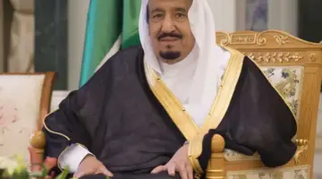 عاجل ورسميًا .. بموافقة خادم الحرمين الشريفين ارتداء الزي الوطني السعودي الكامل في أماكن العمل