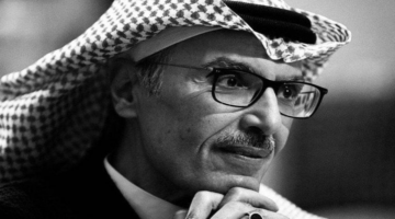 بعد معاناة طويلة مع المرض .. وفاة الشاعر السعودي الأمير بدر بن عبدالمحسن