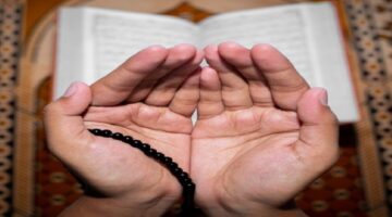 دعاء مستجاب يوم الجمعة لجلب الرزق والفرج ورفع البلاء .. اغتنم الفرصة وردده الآن