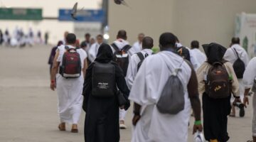 المسلمون يبدأون فريضة الحج في مكه المكرمة بالسعودية