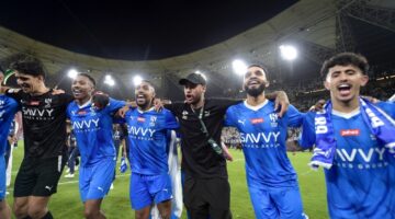 الهلال يهزم النصر ويرفع كأس الملك بعد ركلات الترجيح