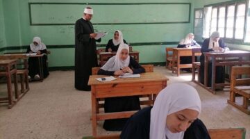 حتى منتصف يوليو.. استمرار امتحانات الثانوية الأزهرية القسم العلمي والأدبي للأسبوع الثاني
