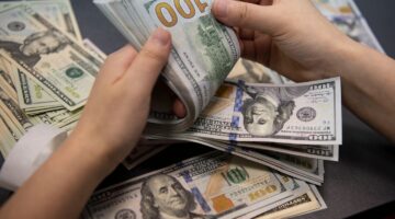 سعر الدولار اليوم في بورصة بغداد الإثنين 24 يونيو 2024 في ختام التعاملات