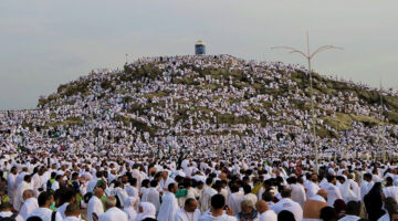 ما هو فضل يوم عرفة والذنوب التي لا يغفرها الله في ذلك اليوم العظيم؟