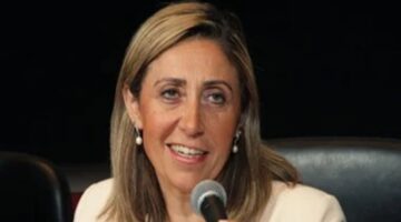 عاجل .. نقابة المهن الموسيقية المصرية تنعى والدة وزير الثقافة الدكتورة نيفين الكيلاني