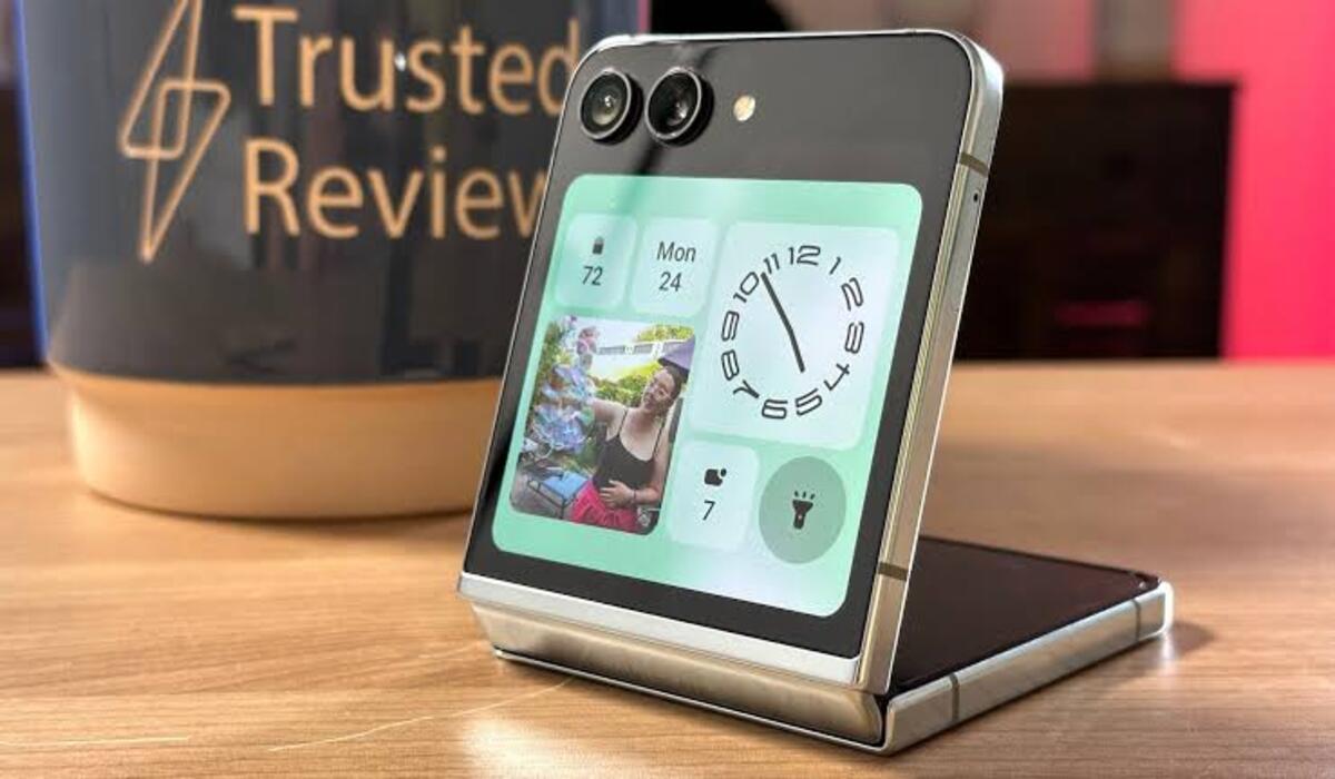 سامسونج تطلق هاتف galaxy z flip 6.. عودة الأيقونة بميزات مذهلة