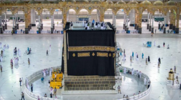 بدء مراسم استبدال كسوة الكعبة المشرفة للعام الهجري الجديد 1446