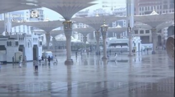 أمطار المدينة المنورة اليوم .. السيول تغمر الأحياء وتثير القلق وترقب تعليق الدراسة الأحد 1 /9/ 2024