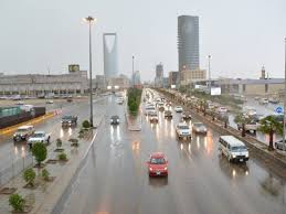 مركز الأرصاد يعلن استمرار هطول الأمطار القادمة بالسعودية ويحذر من حالة الطقس خلال الساعات القادمة