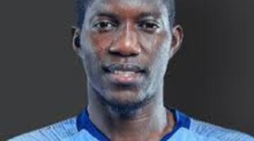 صدمة جديدة للوسط الرياضي…وفاة مفاجئة لماليك توريه لاعب غزل المحله