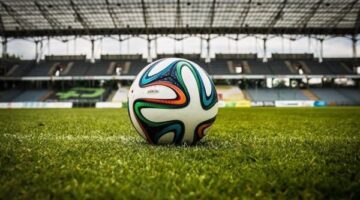 مواعيد مباريات الخميس: تغطية شاملة للمحلية والعالمية