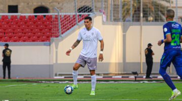 مفاجأة كبرى في دوري روشن: الفتح يهزم الشباب بثلاثة أهداف!