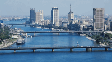 تتجه الأجواء نحو ارتفاع في درجات الحرارة، مع احتمالية أمطار خفيفة.