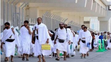 انطلاق أول رحلة لمستفيدي مبادرة “طريق مكة” من إندونيسيا إلى السعودية