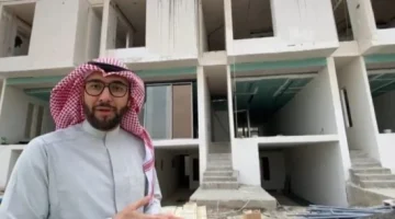 أول رخصة من نوعها في الرياض.. شاهد كيف يكشف مهندس معماري تفاصيل بناء فيلا بمساحة 5 أمتار!