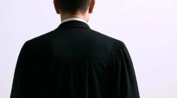فضيحة احتيال.. السعودية تجبر محاميًا بريطانيًا على بيع منازله وشققه!