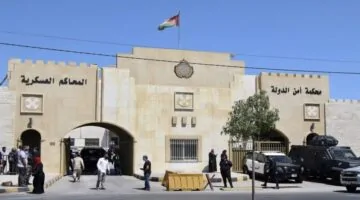 الأردن يصدر حكماً بالسجن لمدة 20 عاماً على أربعة إرهابيين بسبب حيازتهم مواد متفجرة وأسلحة وذخائر.