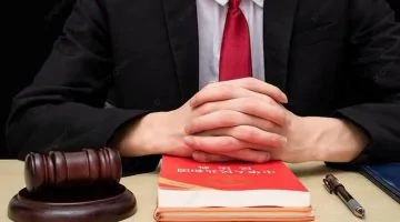 السعودية تطارد محامياً إنجليزياً محتالاً قضائياً لاستعادة 25 مليون دولار