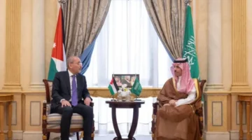 وزيري خارجية الأردن والسعودية يناقشان التطورات الحالية في غزة