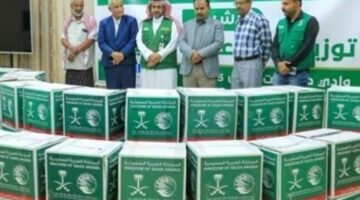 سلمان للإغاثة يطلق مشروعًا لتوزيع 4012 سلة غذائية في وادي حضرموت.