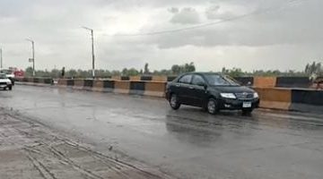 أمطار غزيرة تعصف بالدقهلية وسط غيوم كثيفة في السماء.. شاهد الفيديو!