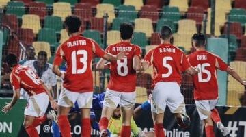 الأهلي يتصدر الدوري 2025.. يعتمد على عثرة بيراميدز لحماية لقبه!