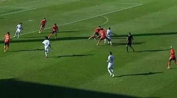 تعادل سلبي مثير بين بيراميدز وفاركو في الشوط الأول!
