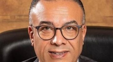 عمرو مصيلحي يحضر اجتماع الاتحاد الدولي لكرة السلة في البحرين