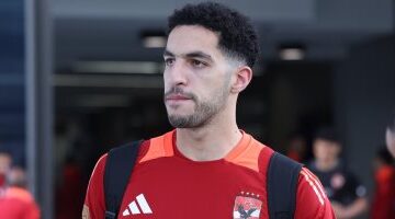 كشف التفاصيل الحصرية: عرض فالنسيا لضم مصطفى شوبير.. موقف الأهلي وأسرار شركة التسويق