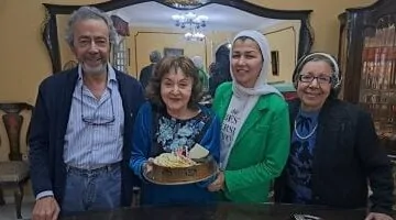 ليلى طاهر تكشف صور عائلية حصرية على “اليوم السابع” وتؤكد سلامتها أمام جمهورها